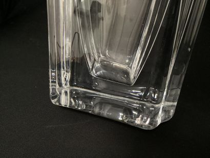 DAUM FRANCE :
Large glass vase.
Signed on...