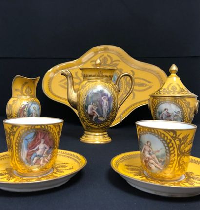 In the taste of SEVRES:
Porcelain 