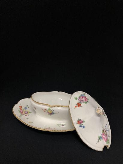 MANUFACTURE DE LA REINE MARIE-ANTOINETTE...