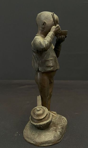 Kinichiro ISHIKAWA (1871-1945)
Enfant mangeant...