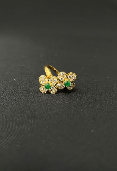 toi et moi ring in 18K yellow gold, decorated...
