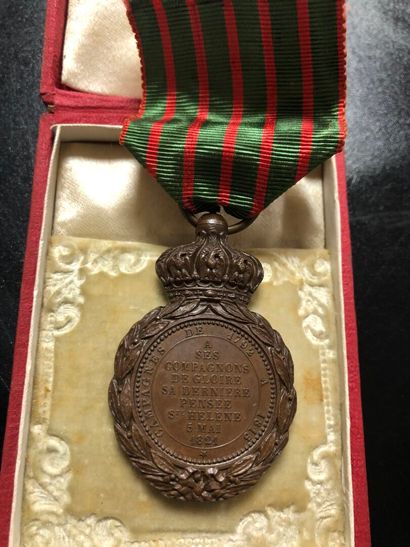 FRANCE - Medal of St. Helena. 
Bronze, ribbon,...