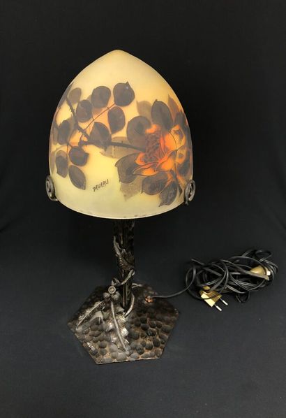 DEVEAU & ALBERT SERVA
Wrought-iron lamp with...