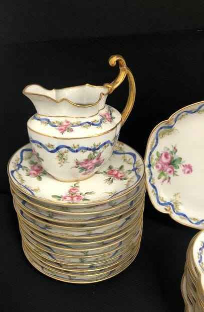MANUFACTURE Édouard HONORE, Paris :
Enameled...