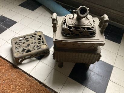 VIETNAM - début XXème siècle: 
BRULE-PARFUM...