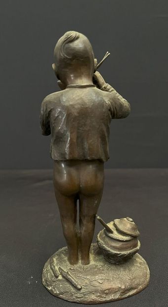 Kinichiro ISHIKAWA (1871-1945)
Enfant mangeant...
