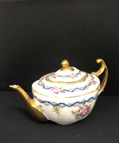 MANUFACTURE Édouard HONORE, Paris :
Enameled...