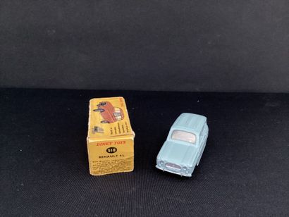 DINKY TOYS :
Renault 4L, bleu-ciel. Modèle...