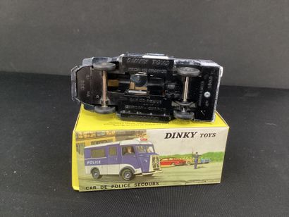 DINKY TOYS :
Car de police secours, Citroën...