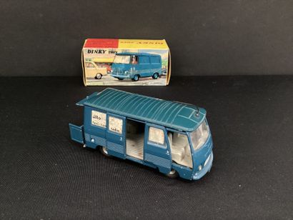 DINKY TOYS :
Peugeot J7 fourgon bleu Allo...