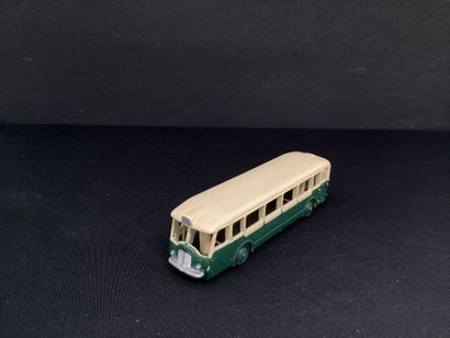 DINKY TOYS :
Autobus parisien 