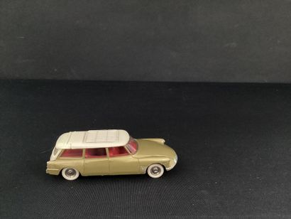 DINKY TOYS :
Citroën ID19 break, doré et...
