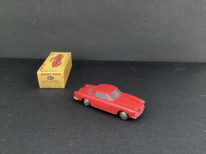 DINKY TOYS :
Alfa Roméo 1900 super sprint,...