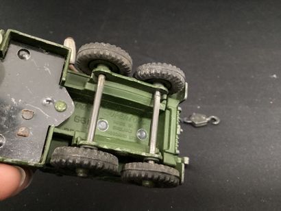 DINKY TOYS :
Scammell tracteur d'artillerie...