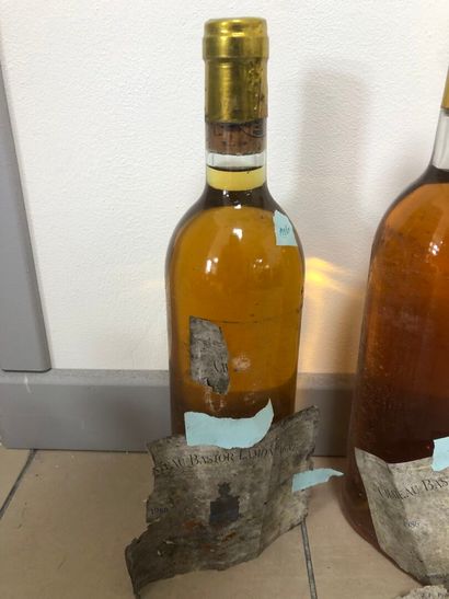 5 bouteilles Bastor Lamontagne
x2 1975, 
x1...