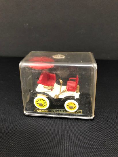 SAFIR : 
- Voiturette Delahaye, vis-à-vis,...