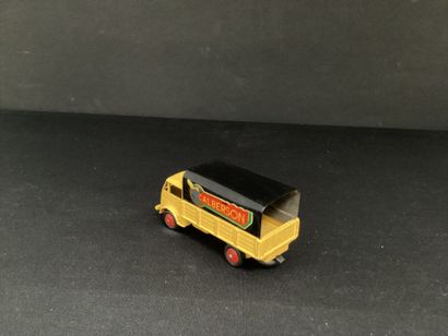 DINKY TOYS :
Camion Ford Calberson bâché.
Sans...