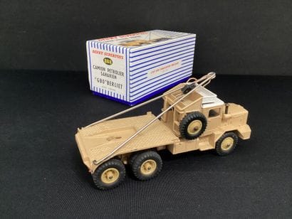 DINKY SUPERTOYS :
Berliet Saharan GBO oil...