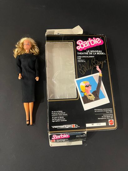 POUPEE Barbie vers 1988/90.
Dans sa boite...