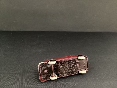 DINKY TOYS :
Taxi, Ford vedette, aubergine...