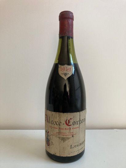 1 bouteille Aloxe-Corton 1959, Lagrive.
Niveau...
