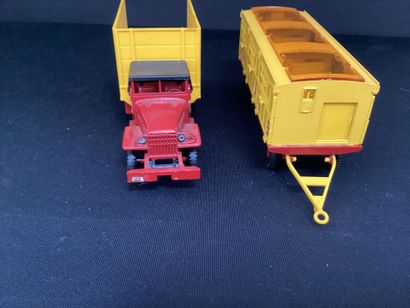SUPERDINKY :
Camion GMC cirque PINDER avec...