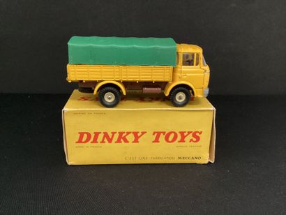 DINKY TOYS :
Camion Berliet GAK, jaune et...