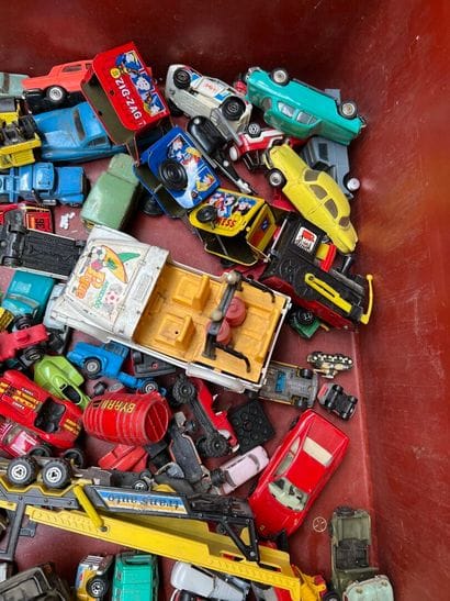 DINKY TOYS, SOLIDO, CORGI and others:
Batch...