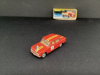 DINKY TOYS :
Alfa Roméo GIULIA 1600 TI, décoration...
