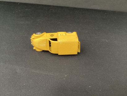 DINKY TOYS :
Citroën 2CV wegenwacht, jaune.
Avec...