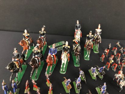 LOT de soldats et chevaux en plomb et métal.
Nombreux...