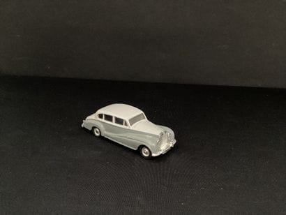 DINKY TOYS:
Rolls-Royce, Silver Wraith, grey....