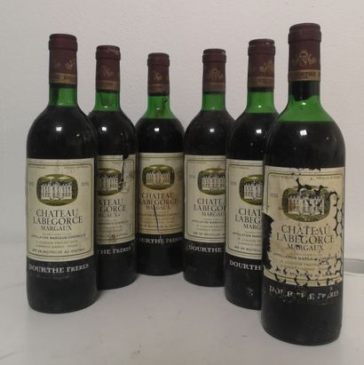 6 Bottles Château LABEGORCE - Margaux 1976
Stained...