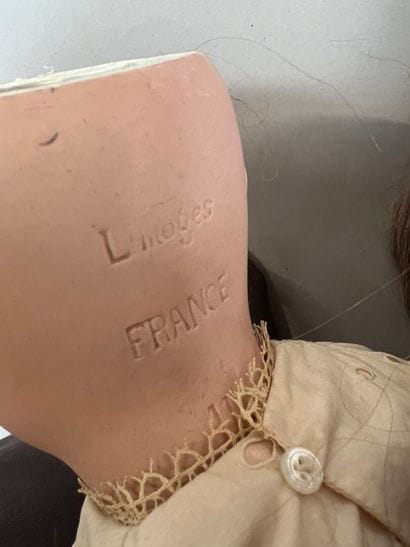 POUPEE FRANCAISE, avec tête en biscuit, bouche...