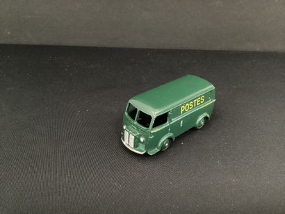 DINKY TOYS :
Peugeot D.3.A van, 