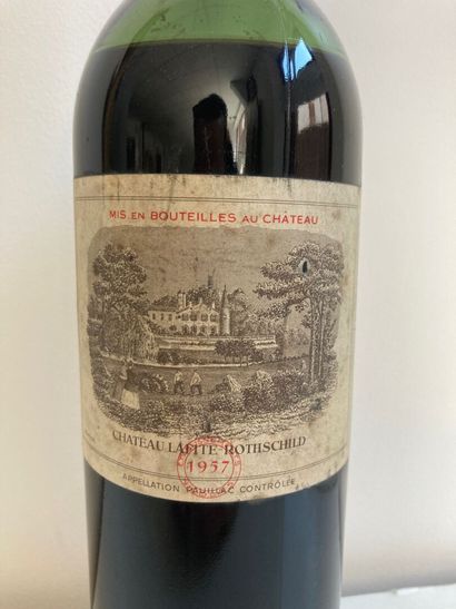 1 Bouteille Château Lafite-Rothschild, 1957....