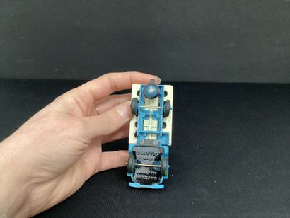 DINKY TOYS :
Camion Ford laitier avec 10...