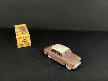 DINKY TOYS :
Fiat 1200 