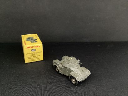 DINKY TOYS :
Militaire, Panhard AML.
Tourelle...