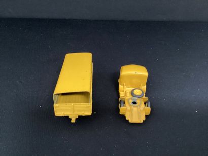 DINKY TOYS :
Camion Panhard semi-remorque,...
