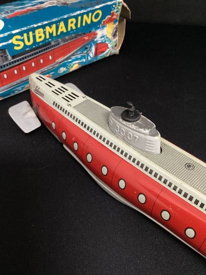 SCHUCO N°3007 :
SUBMARINO submarine with...