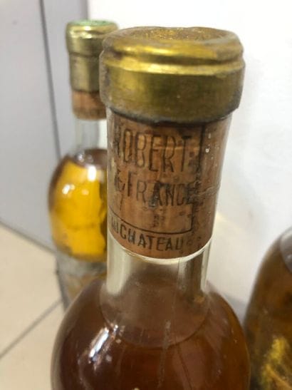 9 bouteilles clos saint robert
x4 1962, 
x3...