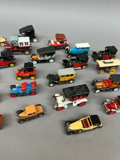 DINKY TOYS, LESNEY and JMK:
Batch of small...