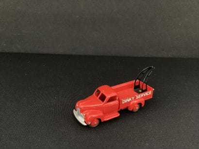 DINKY SERVICE TOYS :
Dépanneuse et son crochet....