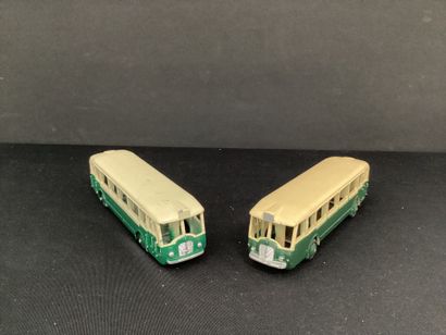 DINKY TOYS :
LOT de deux autocars 