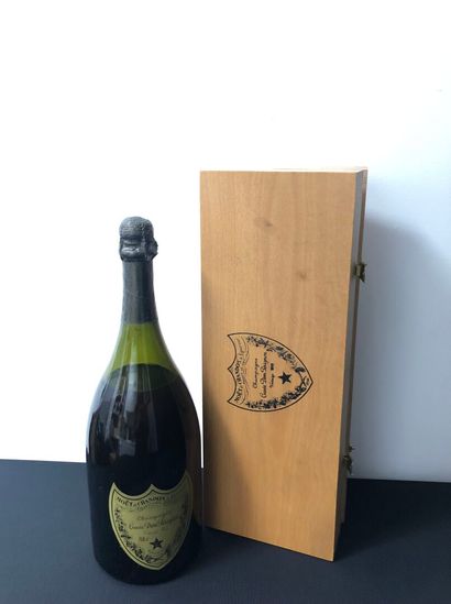 Magnum de champagne Dom Perignon, 1973. 
Niveau...