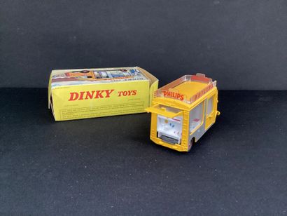 DINKY TOYS :
Camionnette Citroën 