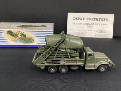 DINKY SUPERTOYS : 
Camion militaire 