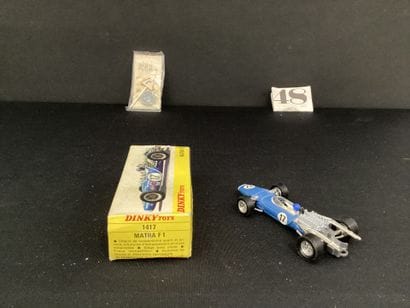 DINKY TOYS :
Matra F1, bleu Elf.
Siège avec...
