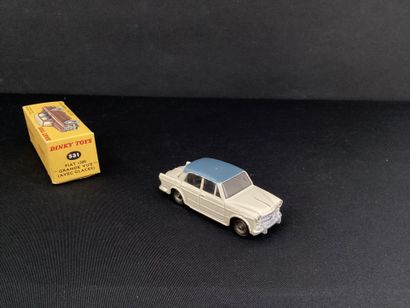 DINKY TOYS : 
Fiat 1200 